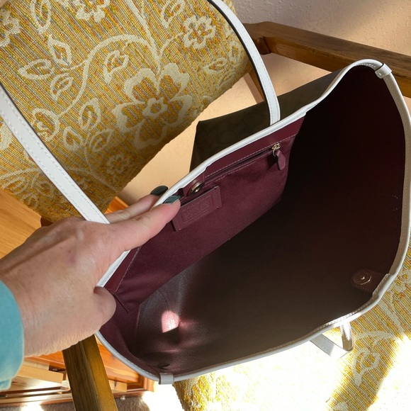 Carried once - Picture 4 of 5